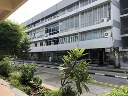 uni-building photo thumbnail #17